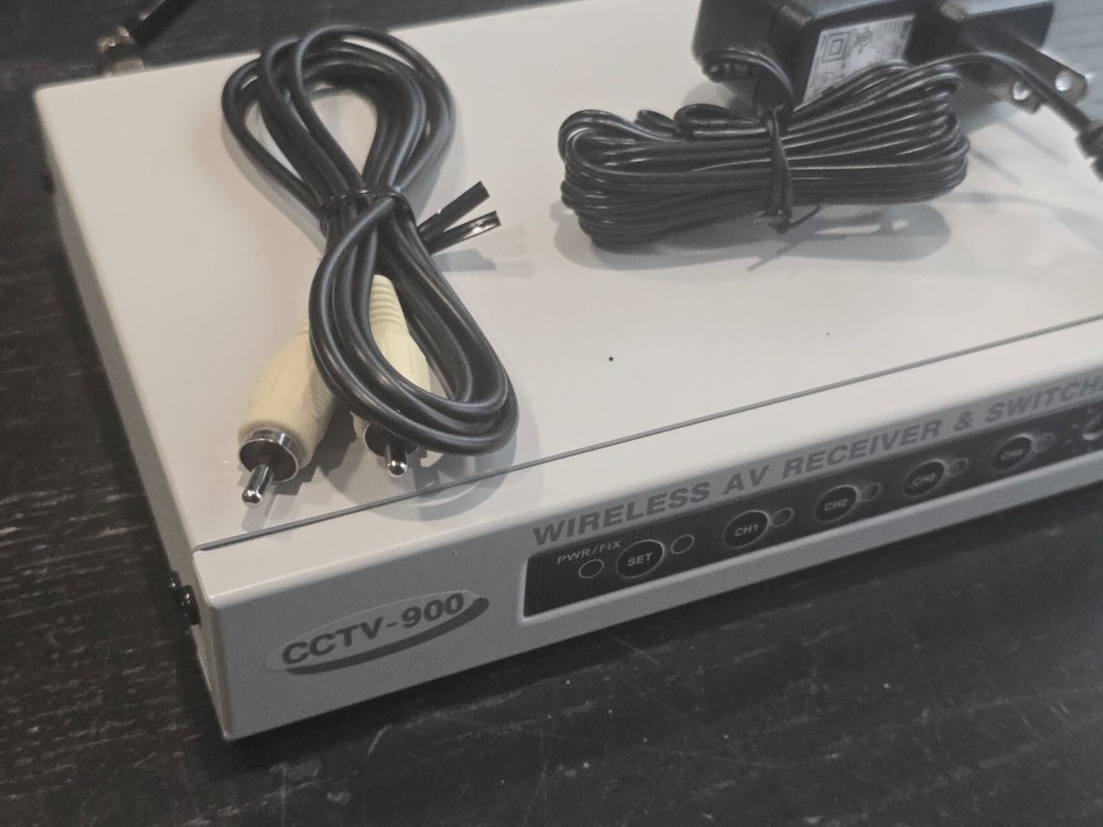 CCTV-900 Wireless A/V Receiver & Switcher