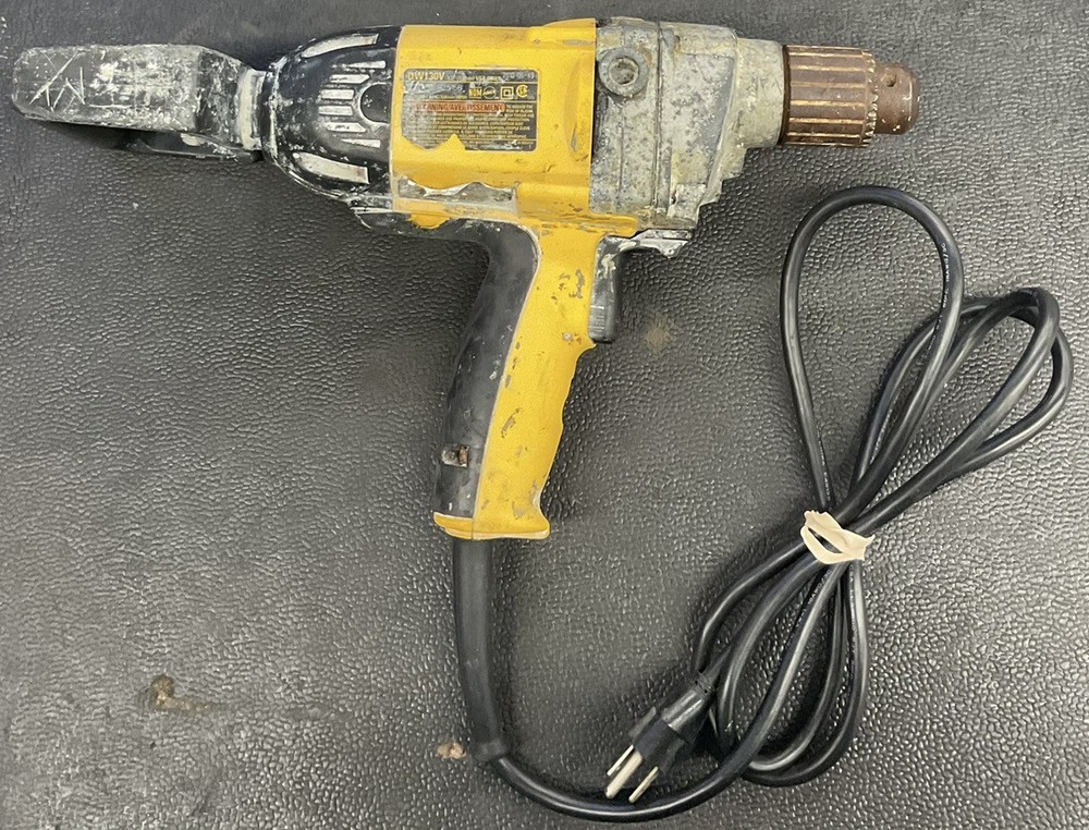 DEWALT HEAVY-DUTY 1/2” VARIABLE SPEED SPADE HANDLE CORDED DRILL (PD3046068)