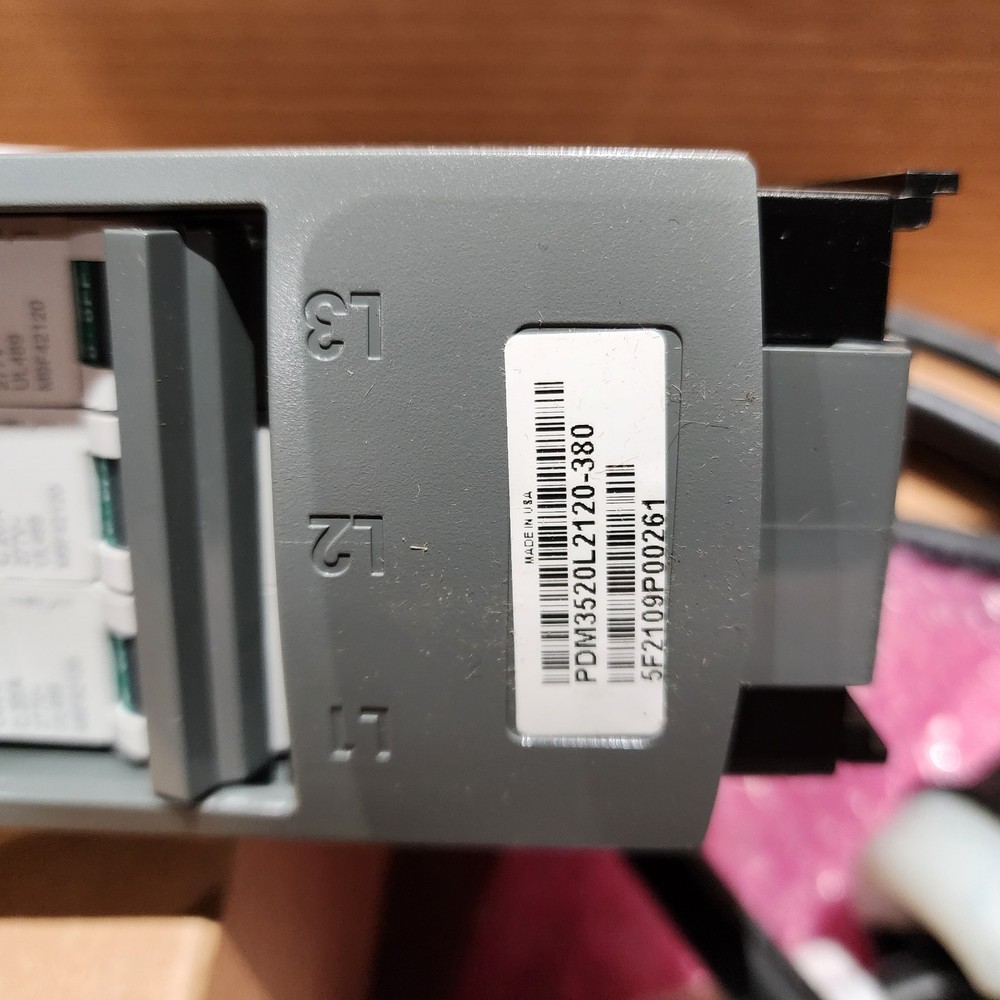 APC PDM3520L2120-380 Power Distrobution Module
