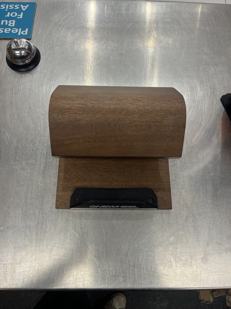 ONEWHEEL STAND