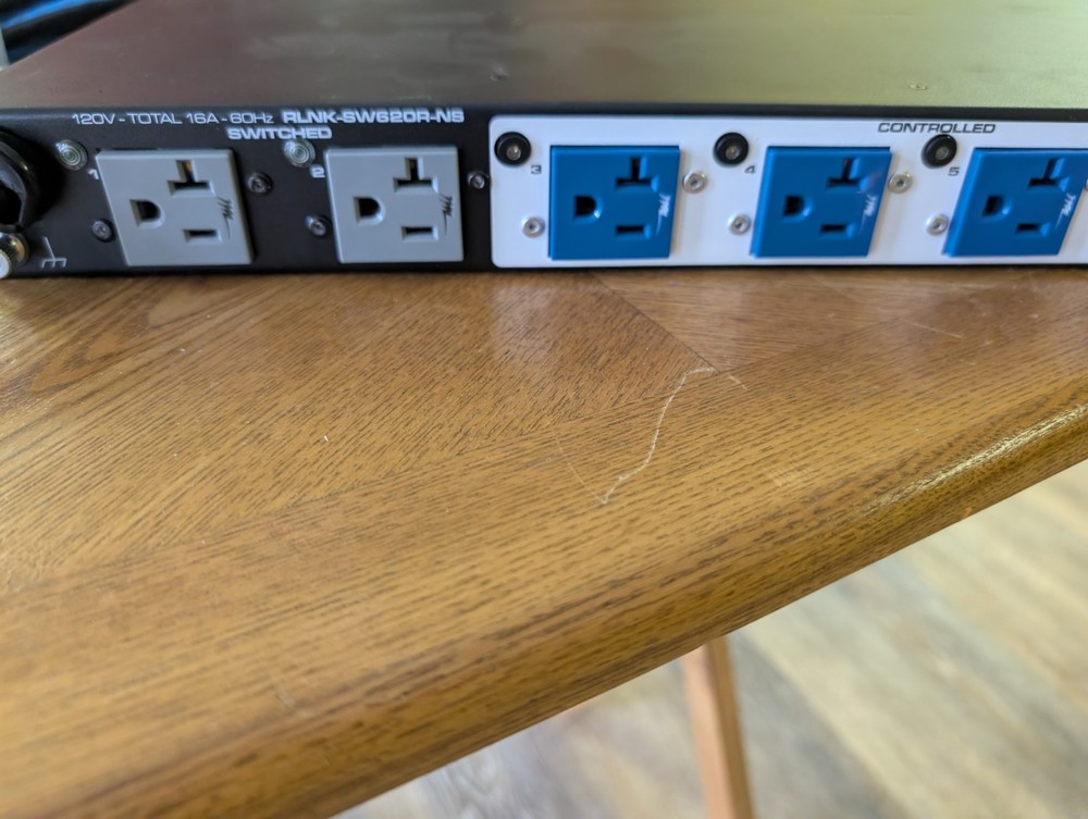 Middle Atlantic RLNK-SW620R Controlled Power Switch Rackmount