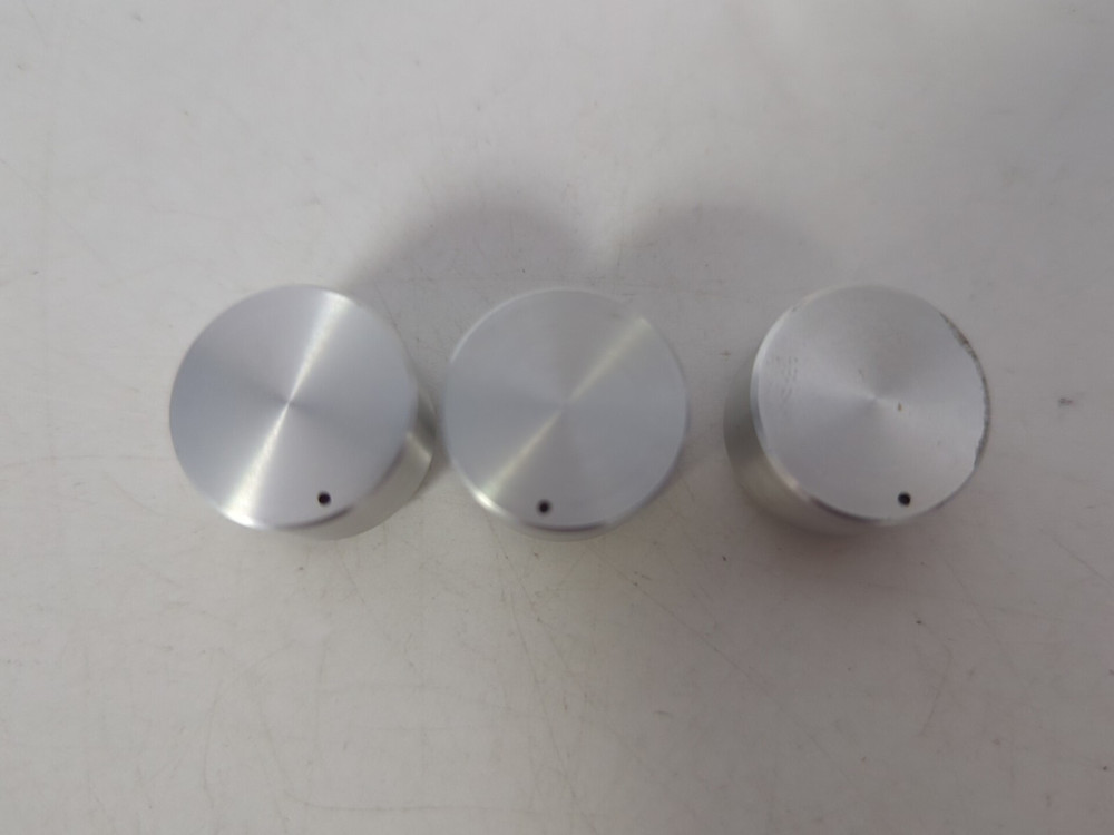 TEAC A-1250 3 Stacked Input/Output Knobs
