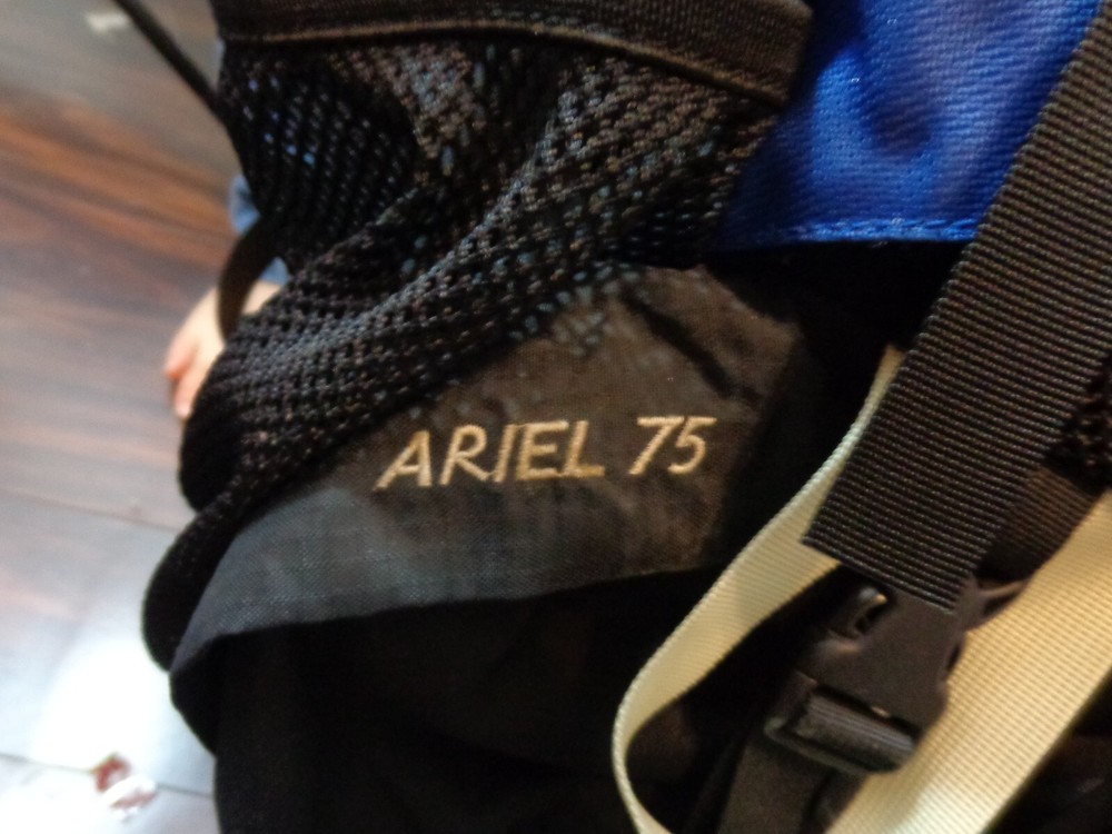 Osprey Ariel 75 Backpack Medium Black Blue