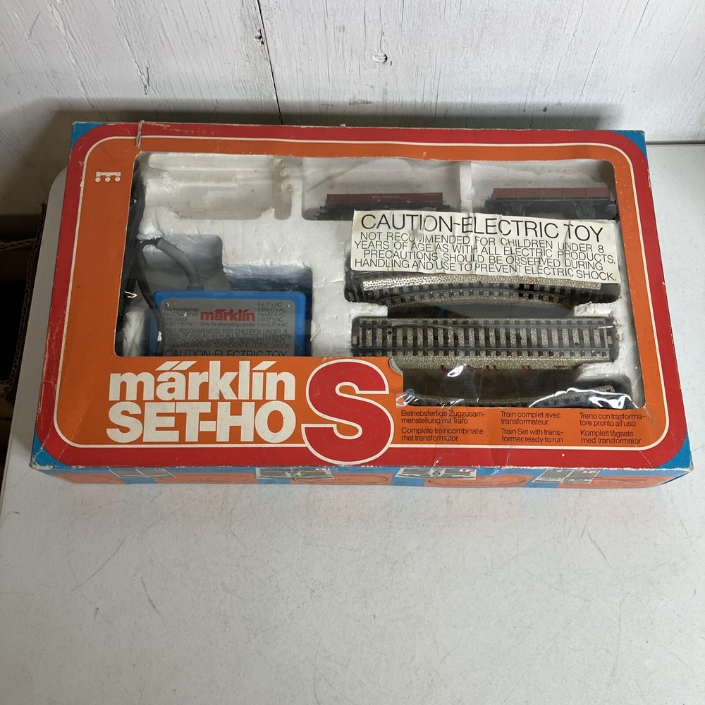 MARKLIN HO Model Train Train Set 0967 A with Original Box No Locomotive Engine