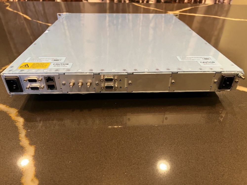 Newtec 1+1 Modulator Redundancy Switch Chassis