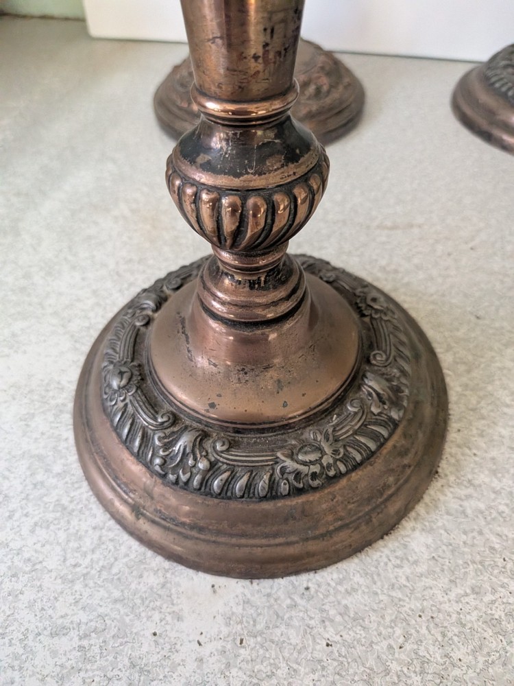 COLLECTION ANTIQUE SILVER PLATED ON COPPER CANDLESTICKS / CANDELABRA