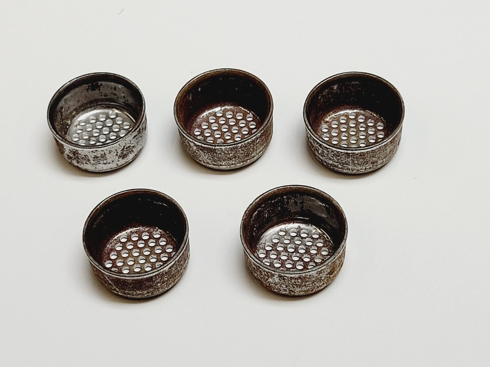 Small Rusted Strainer Grid Strainers 3/4" 5pc