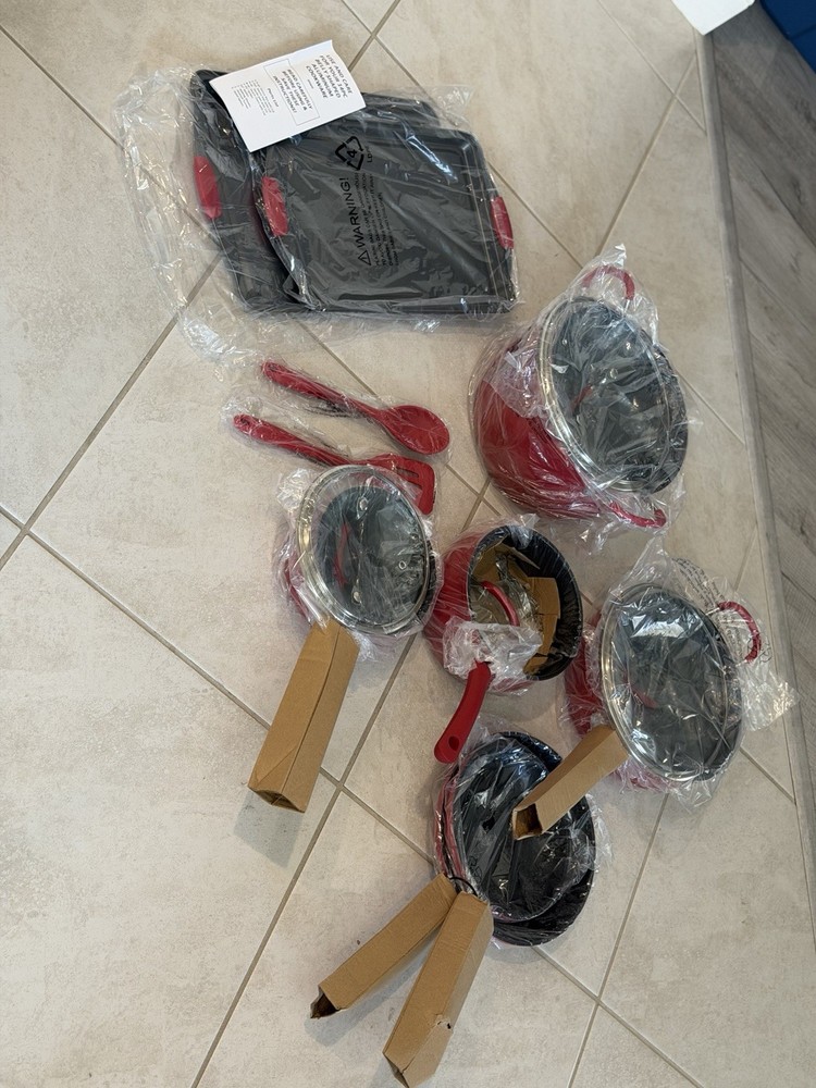 New, multi-piece cookware and bakeware set