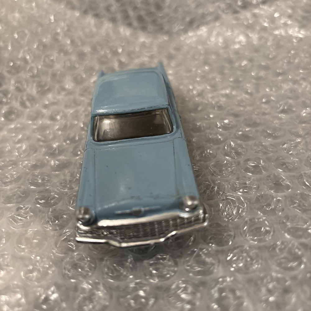 DINKY STUDEBAKET PRESIDENT 1960s(repaint)very good