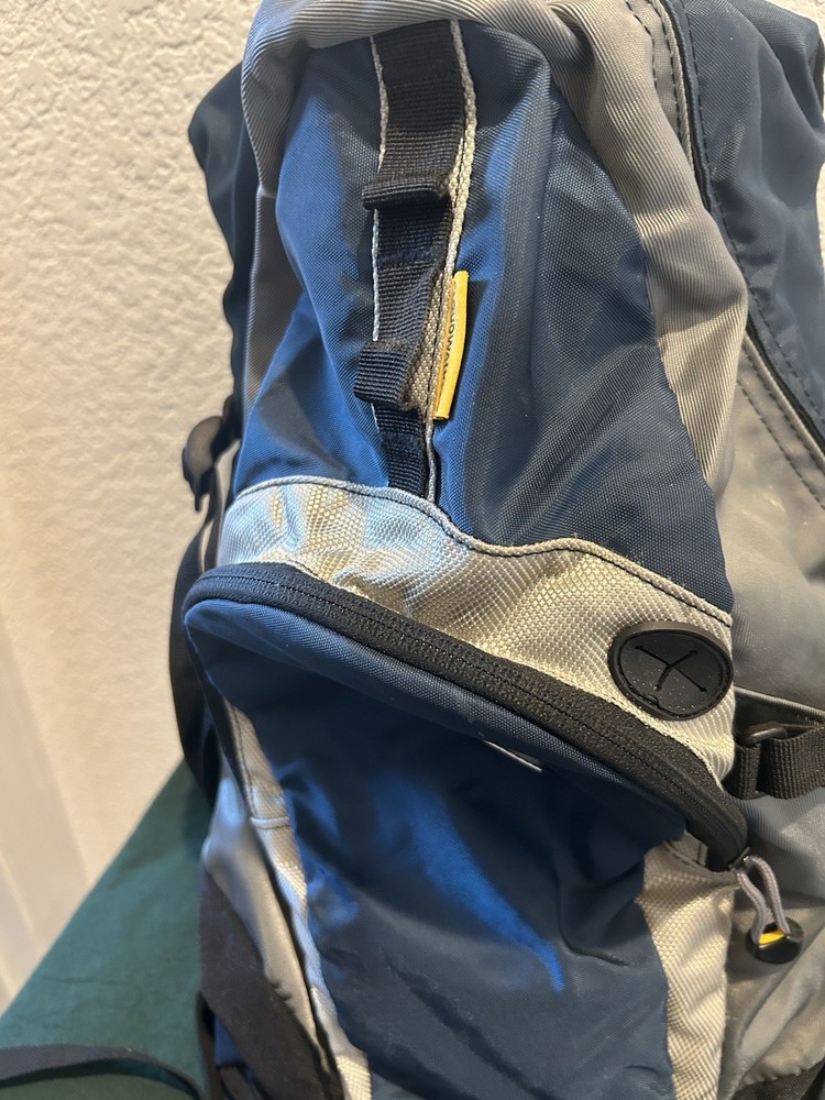 CAMELBAK Cloud Walker Hydration Backpack 70oz Abyss Blue Hiking Pack NWT