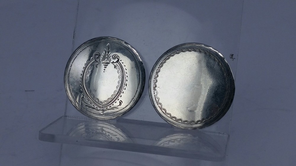 1795 Samuel Pemberton Georgian silver patch box with heraldic shield design