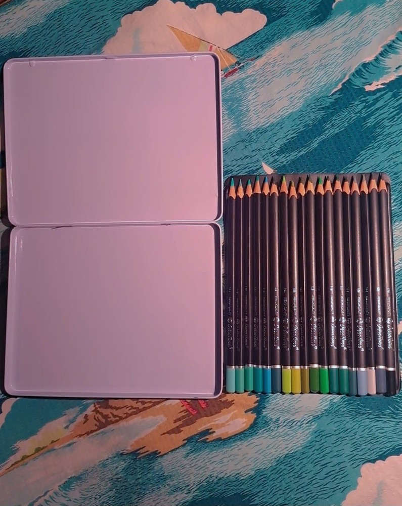 DecoTime 18 Coured Pencils ✏️