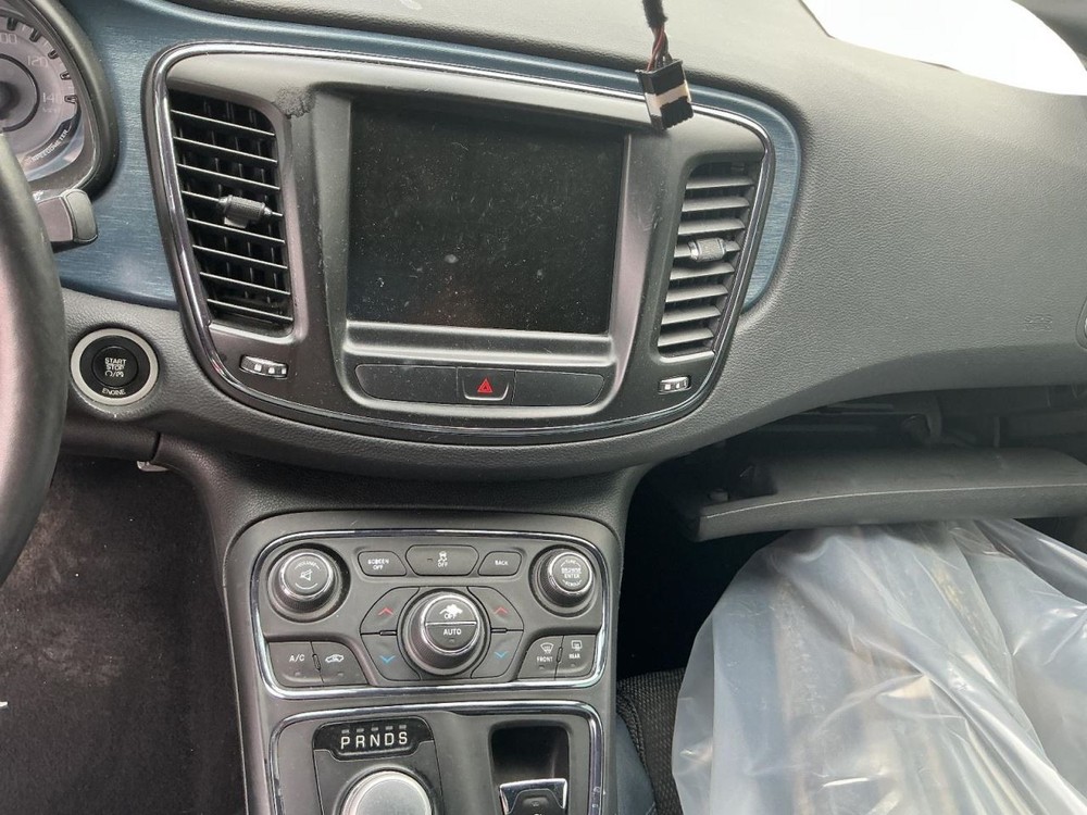 200 2016 Glove Box 5029939