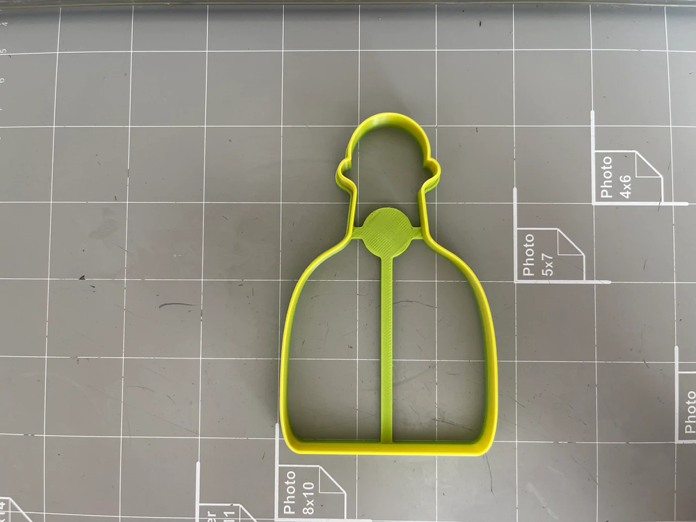 Drinking Bottle Outline Cookie cutter