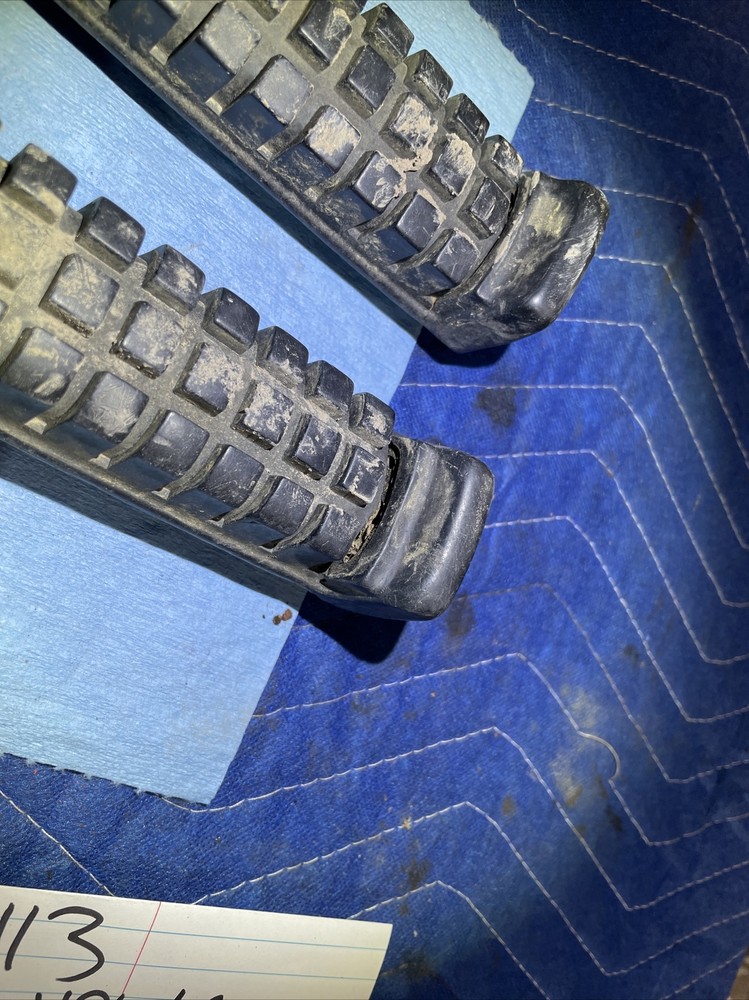 1982 Honda ATC 185S foot peg foot rests 074