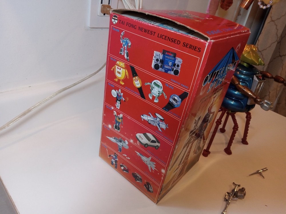 Outer Space Spider Electronic Walking Robot Lights 1984 Working in Box Working!