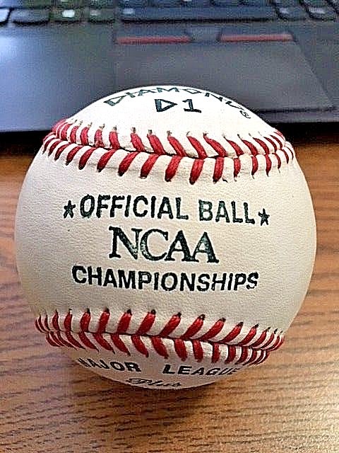 LOYD CHRISTOPHER SIGNED AUTOGRAPHED NCAA BASEBALL! Red Sox, Cubs, White Sox!