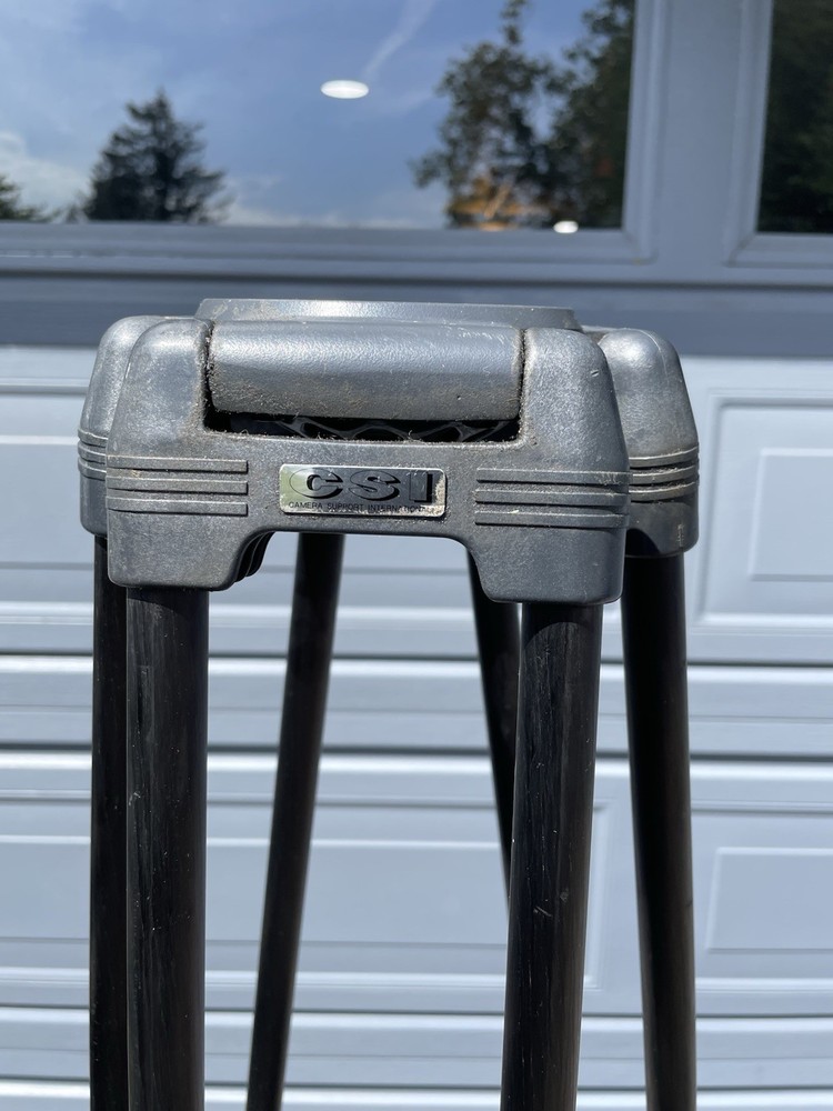 CSI TD35 Carbon Fiber Tripod / ~ 62" Extendable