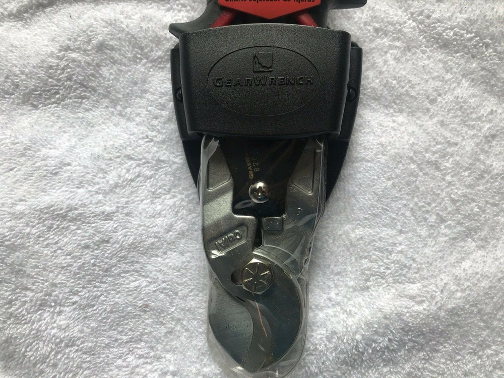 GEARWRENCH 10" CABLE CUTTER, 82009, BLACK/RED