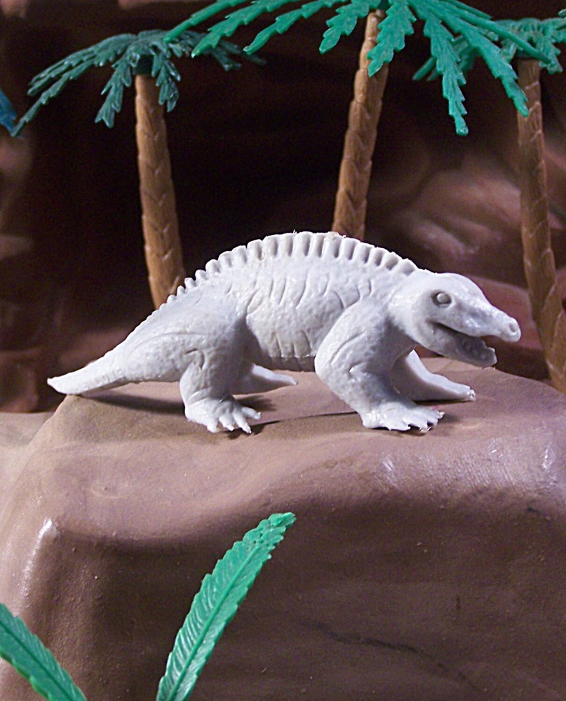 Marx 1971 Sphenacodon Reptile Dinosaur Waxy Light Gray