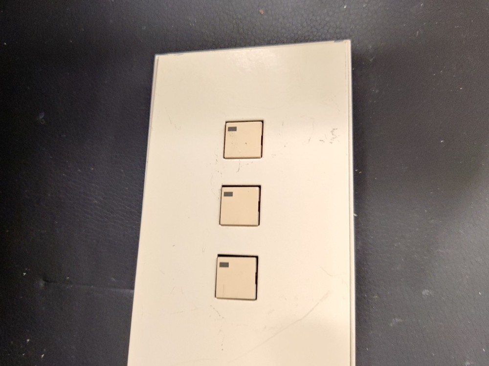 Lite Touch 3 button Keypad Light Control Dimmer