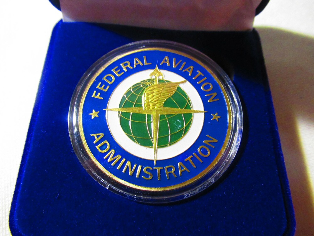 FEDERAL AVIATION ADMINISTRATION (FAA) Challenge Coin w/ Presentation Box