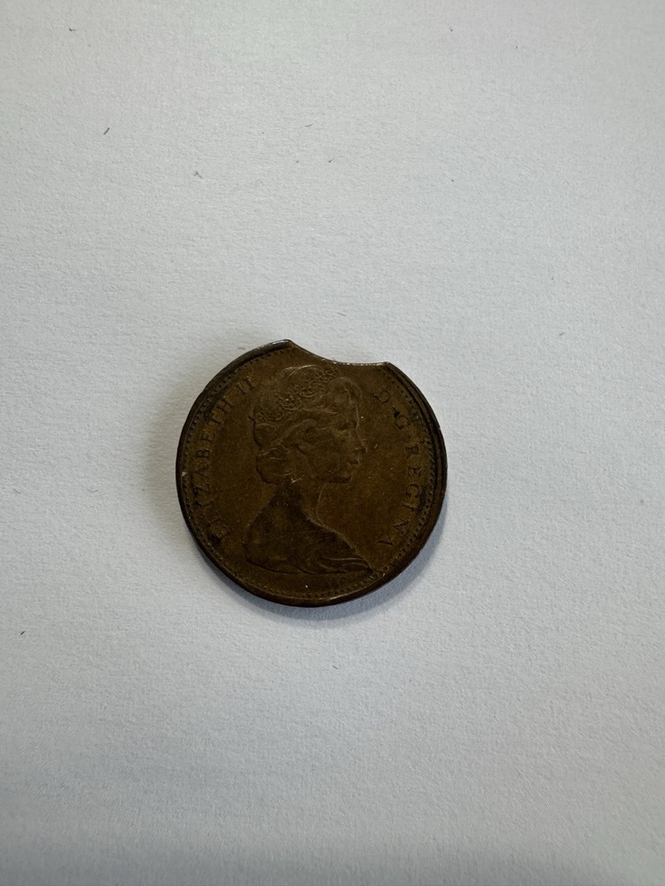Mint Error - 1976 Canada 1 Cent Struck coin