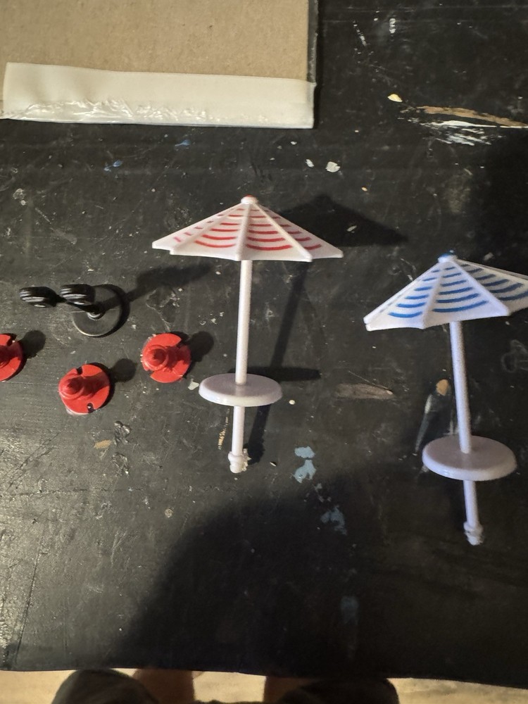 027 Scale Accessories
