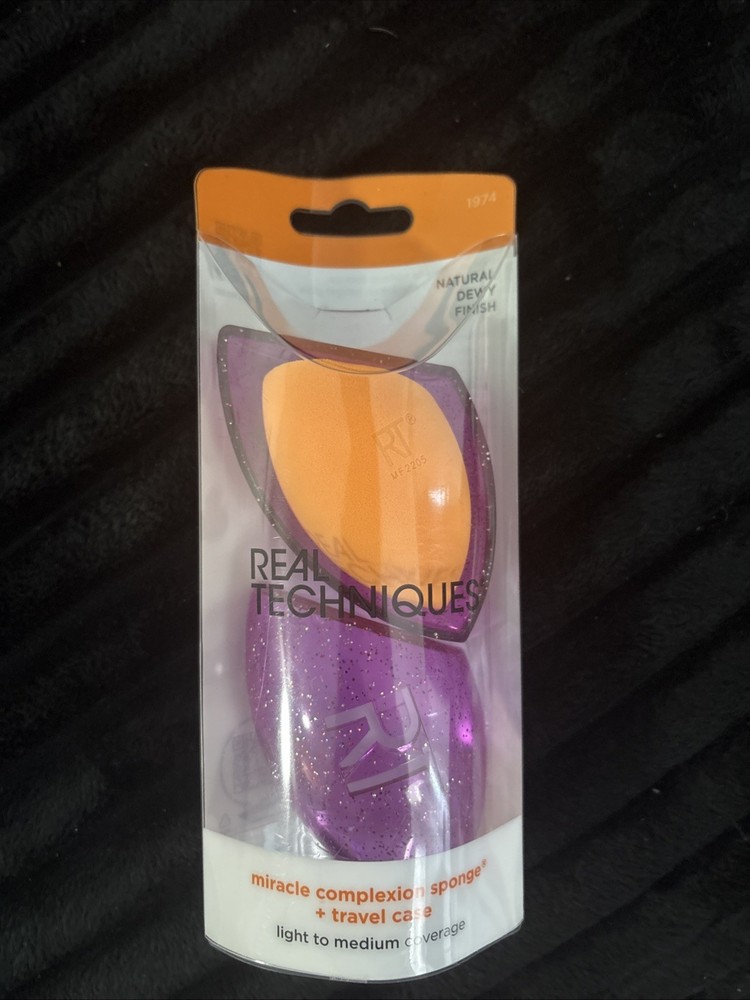 Real Techniques Miracle Complexion Sponge Egg Shape Orange Purple Travel Case