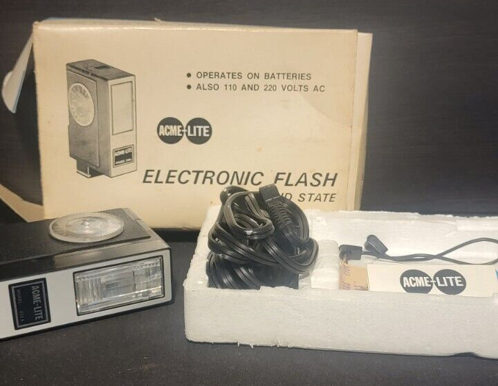 Vintage Acme Lite 228a Solid State Electronic Camera Flash 228A Excellent Cond