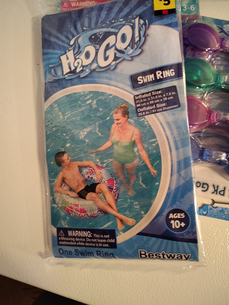18 Piece Swimming Accessories