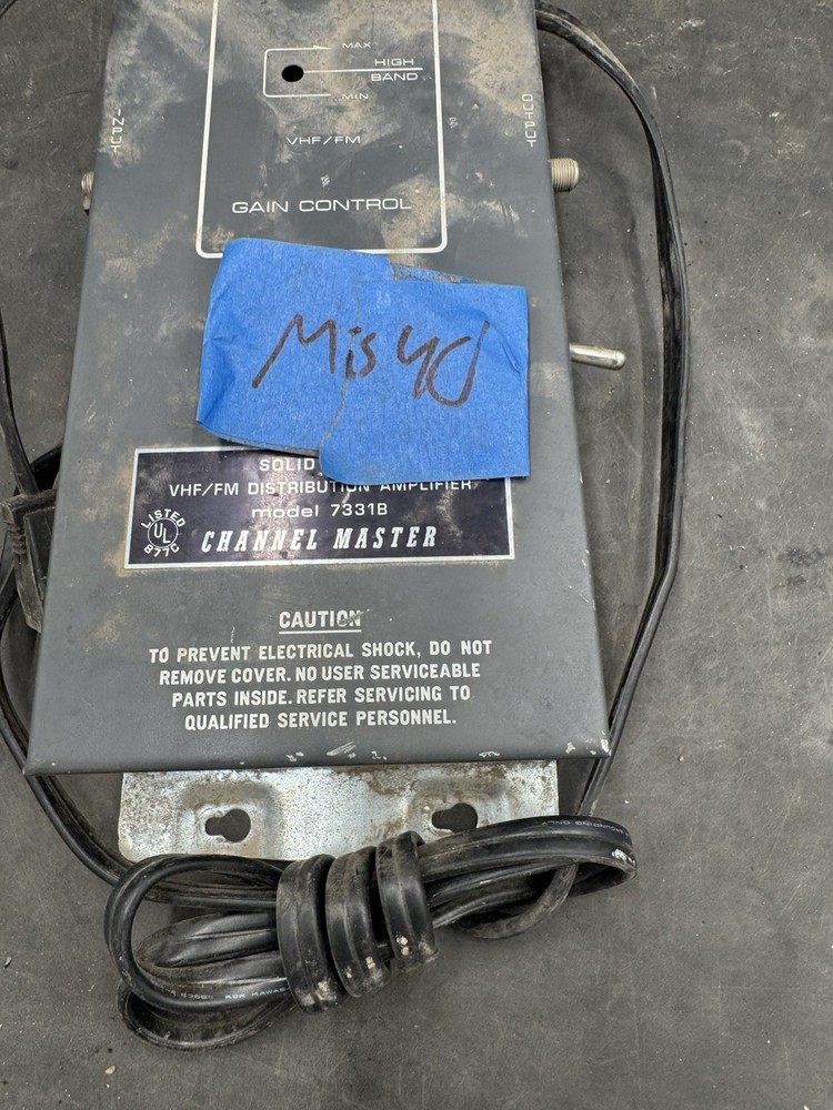 Channel Master Model 7331B VHF/FM Distribution Amplifier Untested