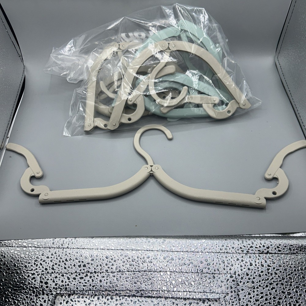 Travel Size Photo Hangers