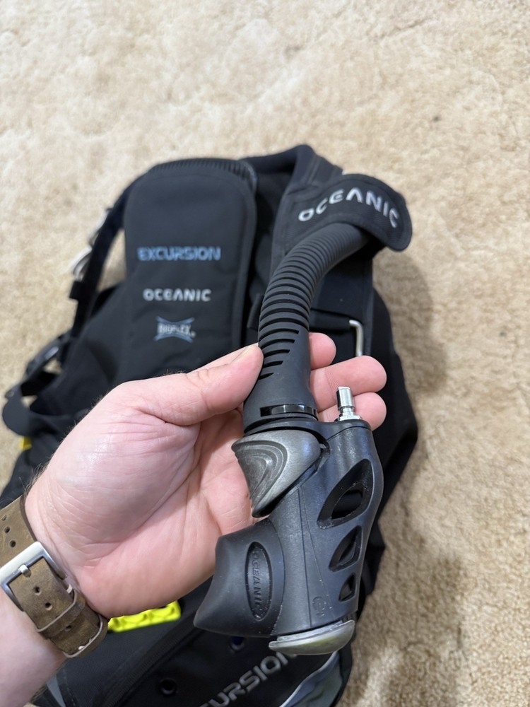 Oceanic Excursion QLR-3 Scuba Dive Pack. BIOFLEX Black, Size Large.