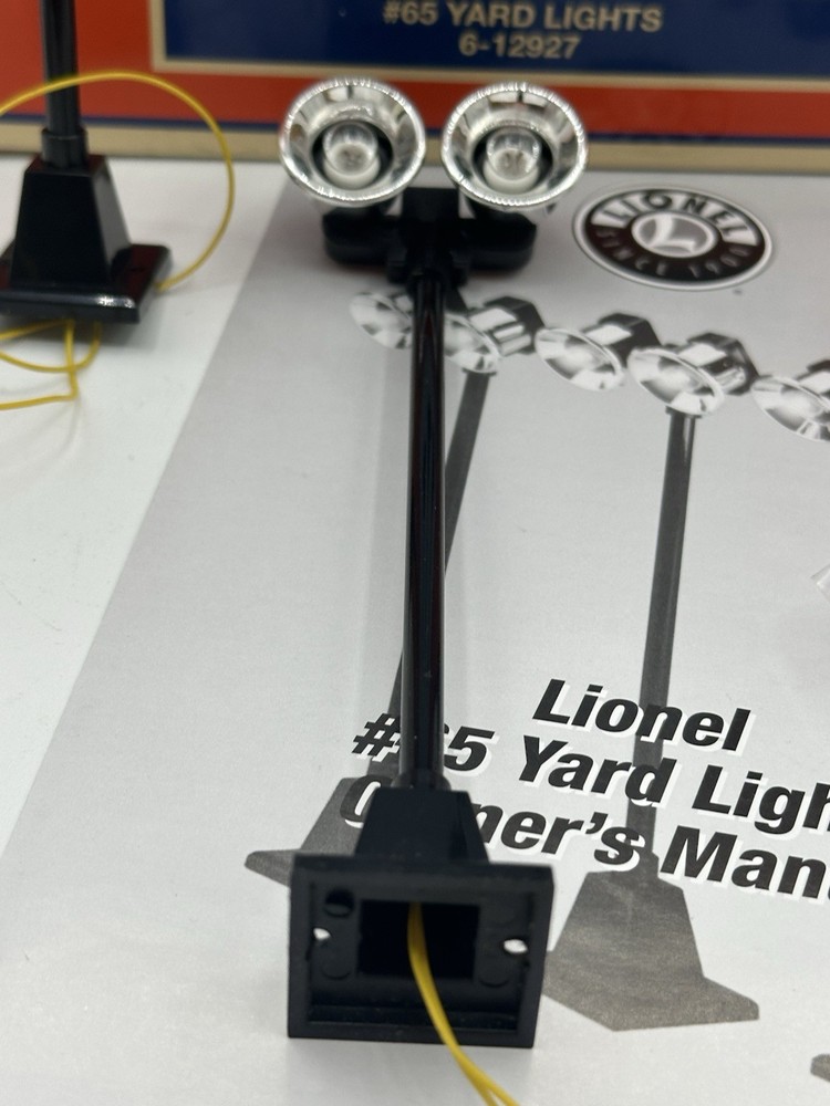 Lionel 6-12927 - #65 Three Yard Lights