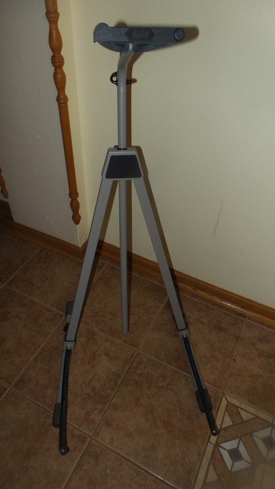 Quality Ingles Cello Stand fullsize ,Unused