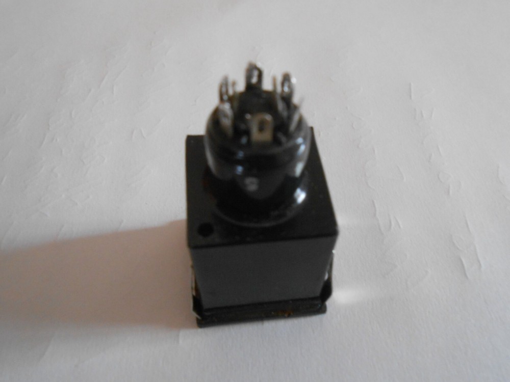 IGT Fortune 1 Panel Switch