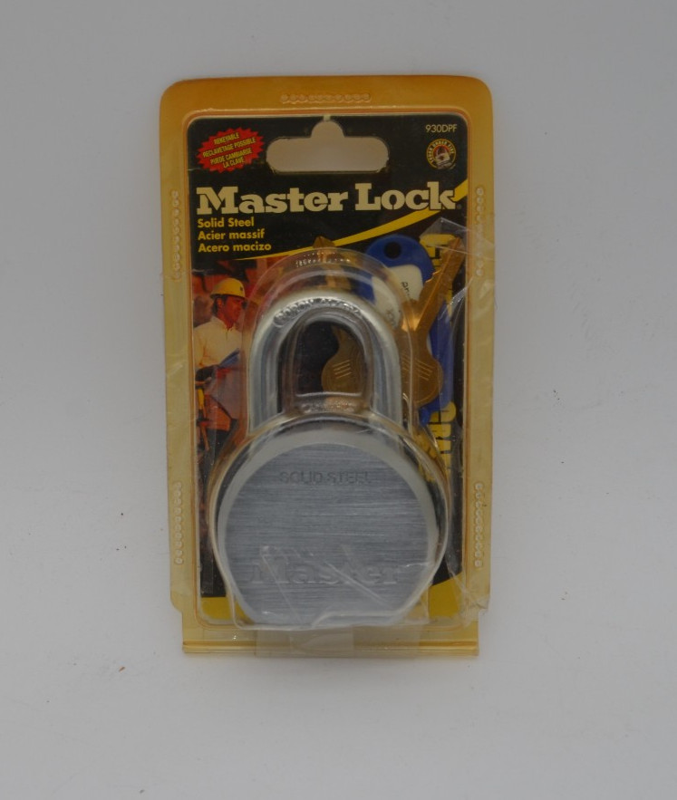 NEW Master Lock 930DPF Contractor Grade Padlock Solid Steel USA NOS