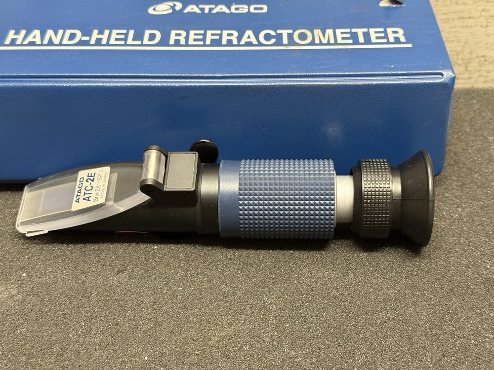Atago ATC-2E Hand-Held Refractometer Pre owned Nice