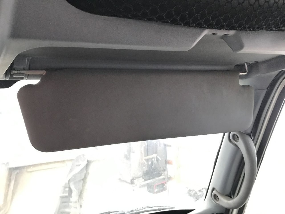 International 8600 Right/Passenger Interior Sun Visor - Used