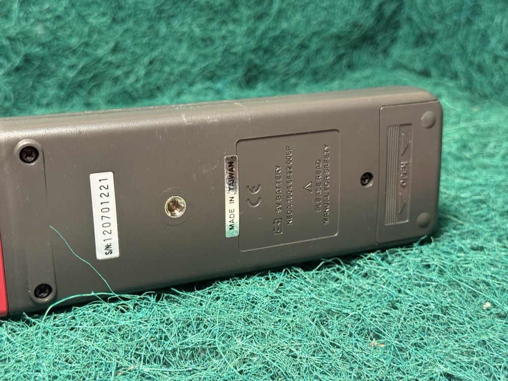 OMEGA HH306A DATA LOGGER THERMOMETER