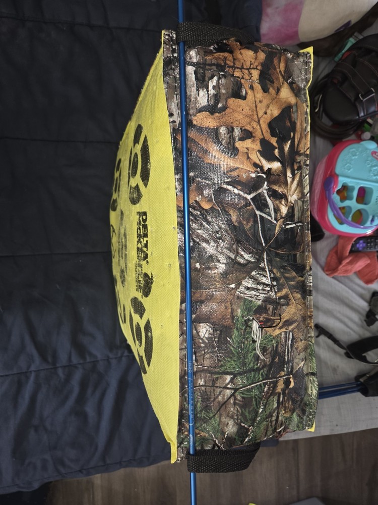 Used Genesis Compound Bow w/TruGlo Sight Starter Bundle