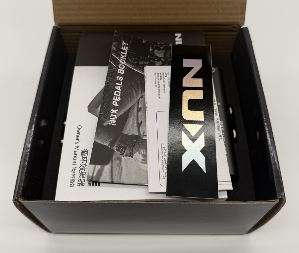 NUX Loop Core Deluxe Bundle Dual Foot Switch