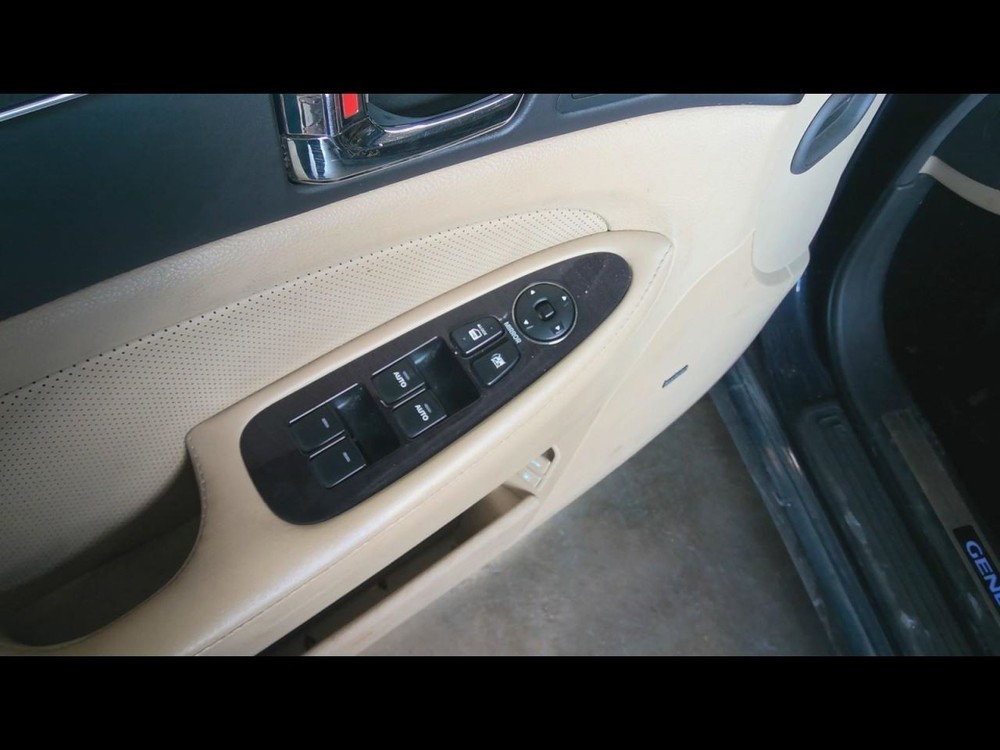 GENESIS 2011 Transmission Shift 730672