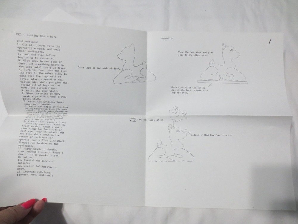 Vtg Unique Patterns Resting White Reindeer uncut