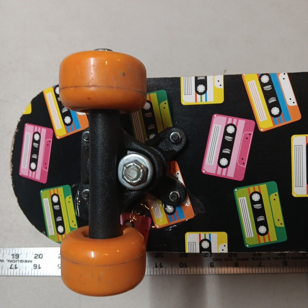 17 Inch skateboard complete