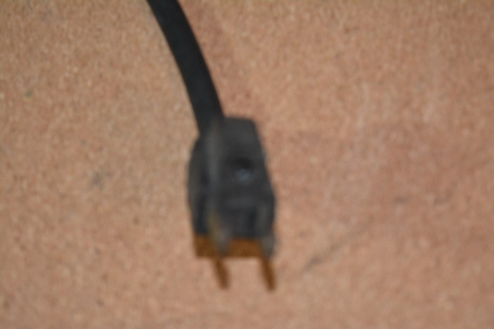 Micro Vu Bench Top Optical Comparator Original AC Power Cord. Needs new plug