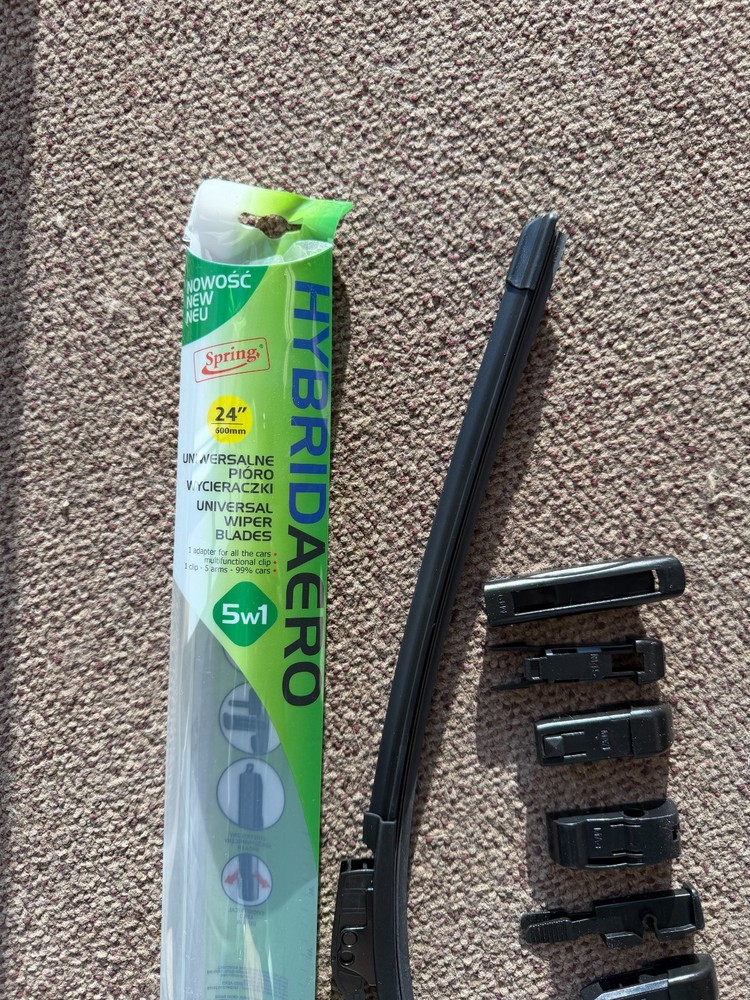 50 pcs Bulk 24" Universal Wiper Blades Master Case