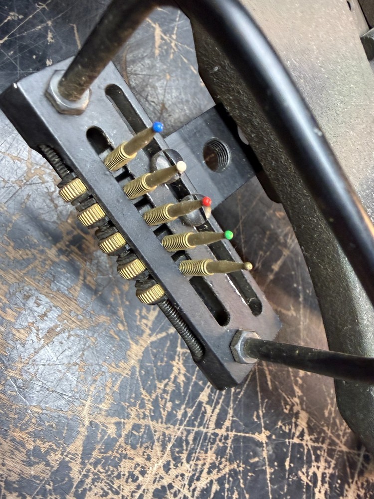 Golden Eagle Hunter Compound Bow 65-80lbs 30" 1980's