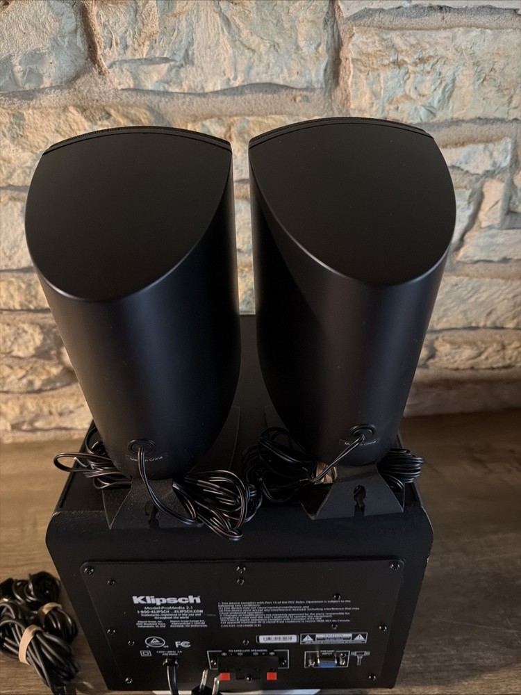 Klipsch ProMedia 2.1 THX® Bluetooth Certified Computer Speaker System. Video!